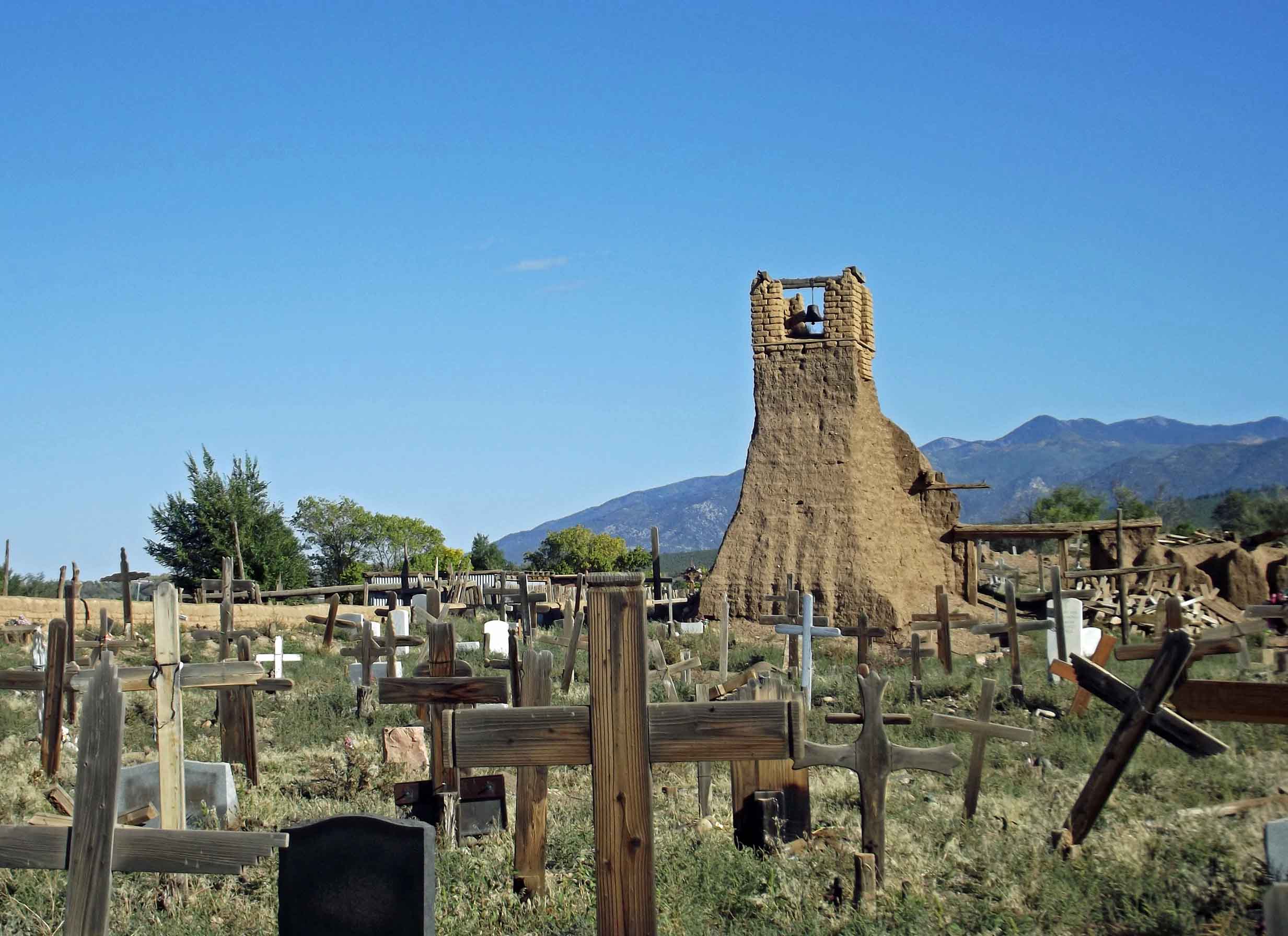 Taos Pueblo: home of the Red Willow People - Travel with me